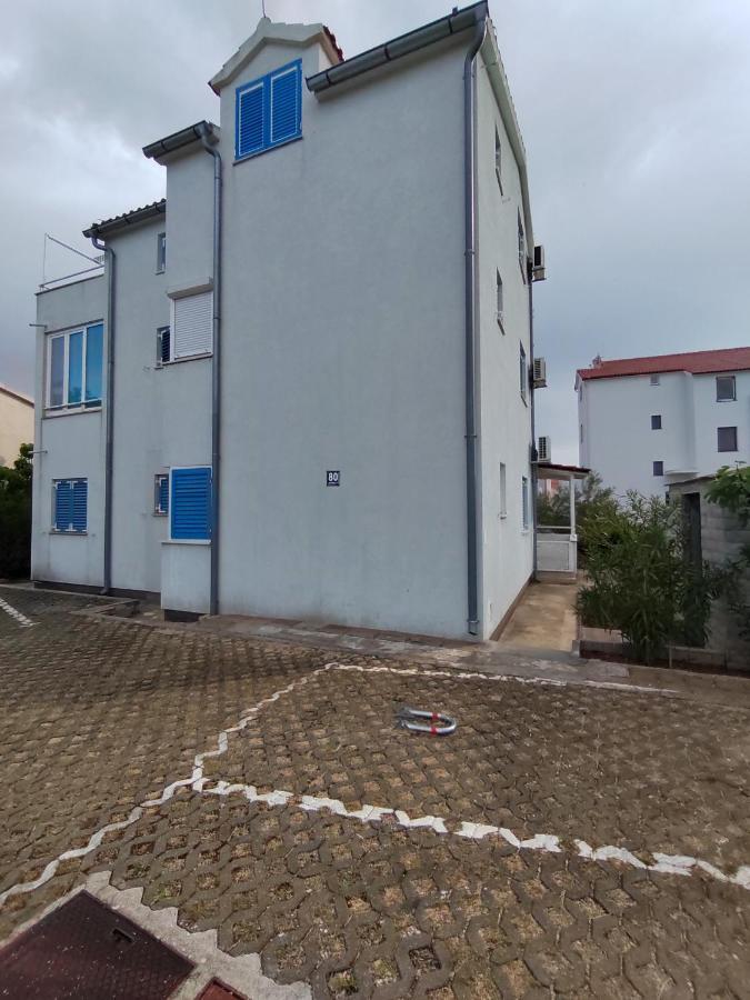 Ferienwohnung Apartman Karmen Srima Exterior foto